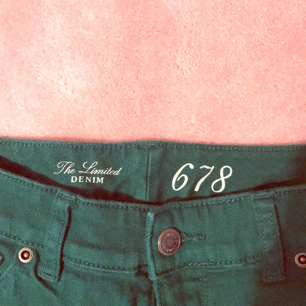 The limited green jeans size 4 short nwot